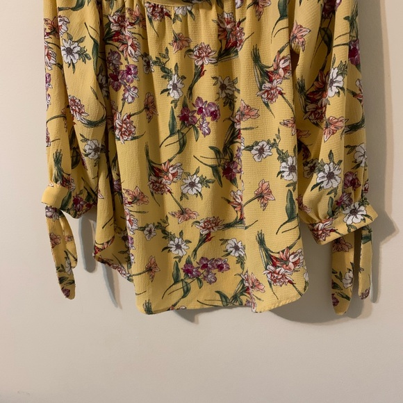 ACTIVE USA Off Shoulder Top size Large - Picture 13 of 15